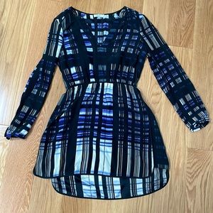 Long sleeve Parker dress size small